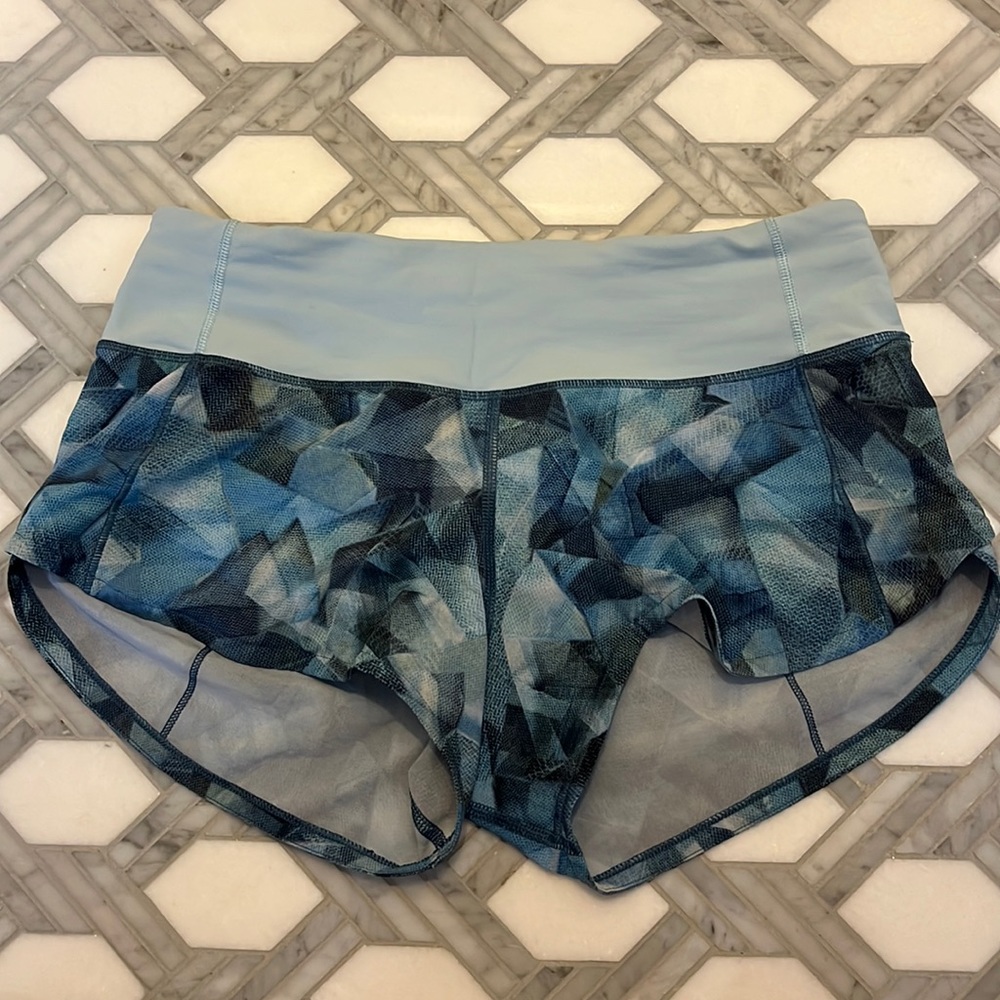 Blue Rare Print Lululemon shorts, size 2, 2.5 inch